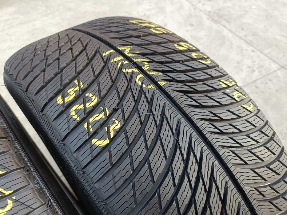 Doua anvelope noi de iarna 275 50 20 michelin pilot alpin 5 suv MO