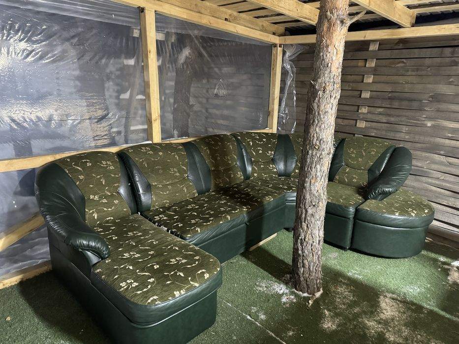 Дом, мангал, беседка в лесу