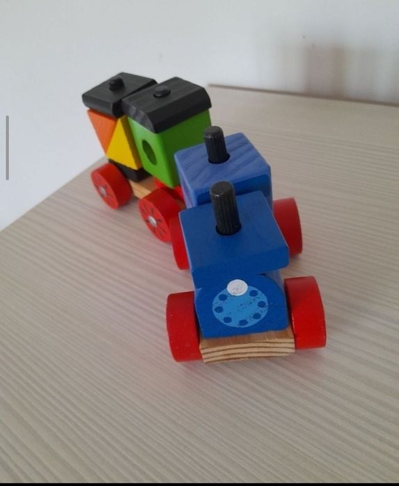trenulet jucarie montessori lemn masiv locomotiva vagon germania