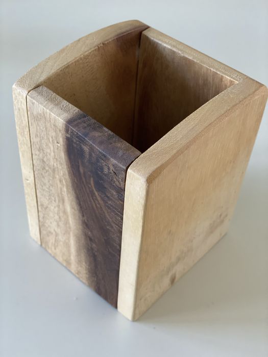 Два броя органайзери от дърво T&G