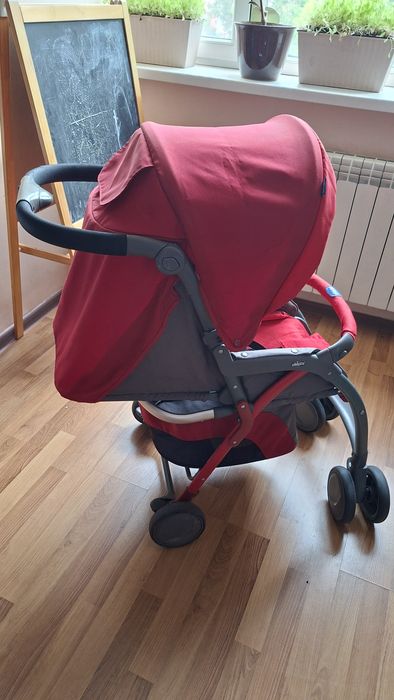 Коляска Chicco SimpliCity в подарок толокар