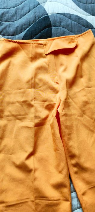 Различни модели дънки