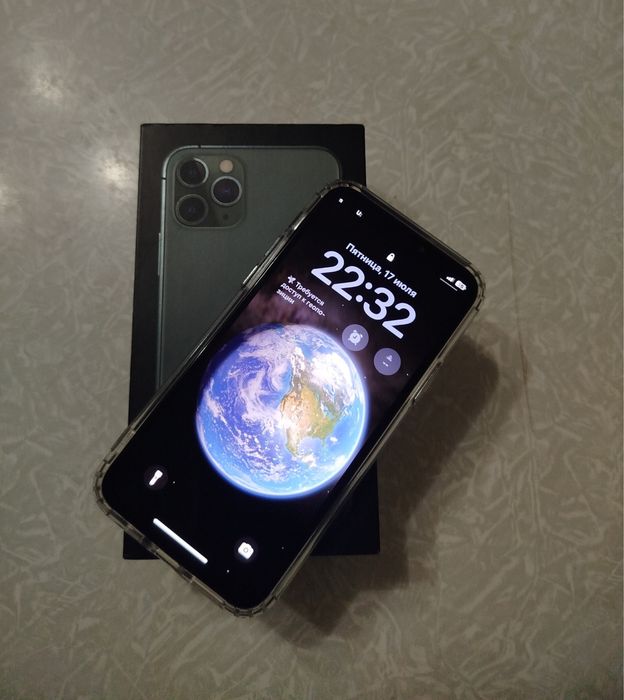 Iphone 11 pro sotiladi.