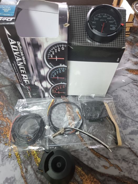 Автозапчасти и аксесуары