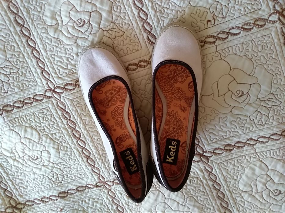 Продам летние туфли