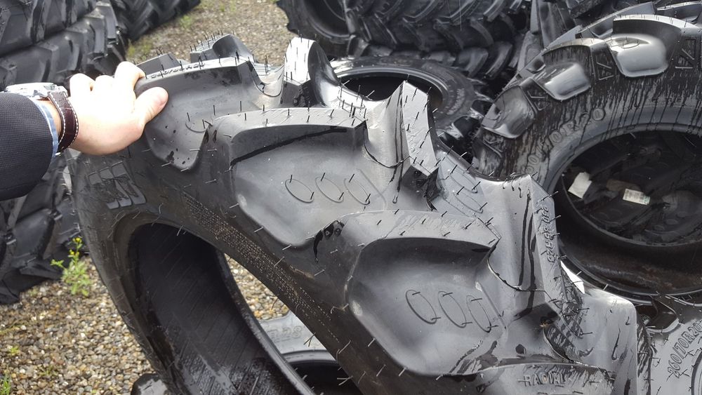ANVELOPA 250/85 R24 BKT AGRIMAX RT855 109A8/B TL  Cauciucuri tractor, Fiat, Case, Fendt, John Deere, New Holland, Massey Ferguson, UTB   Cauciucuri tr