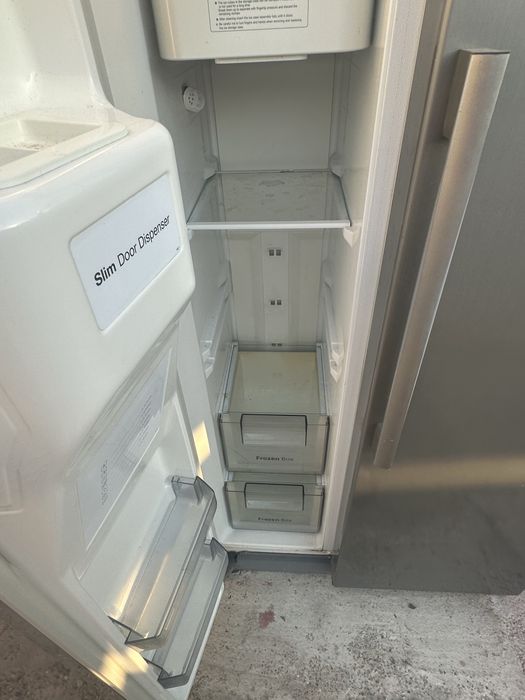 Vand frigider 1200 lei