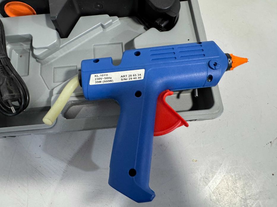Пистолет за топъл силикон