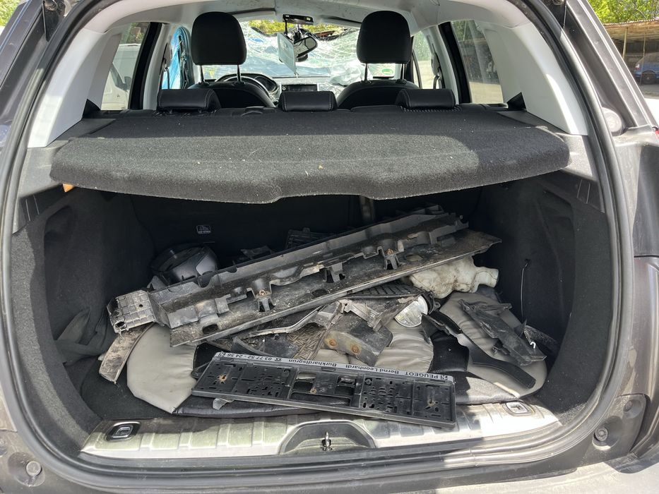 На части! Peugeout 2008 Пежо 2008 1.2 бензин