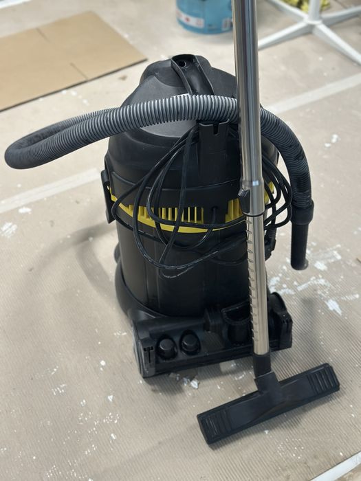 Професионална прахосмукачка за сухо и мокро почистване CIMEX