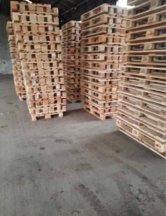 Vand euro paleti din lemn