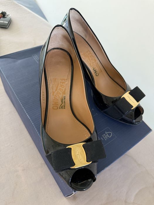 Туфли с открытым носом Salvatore Ferragamo