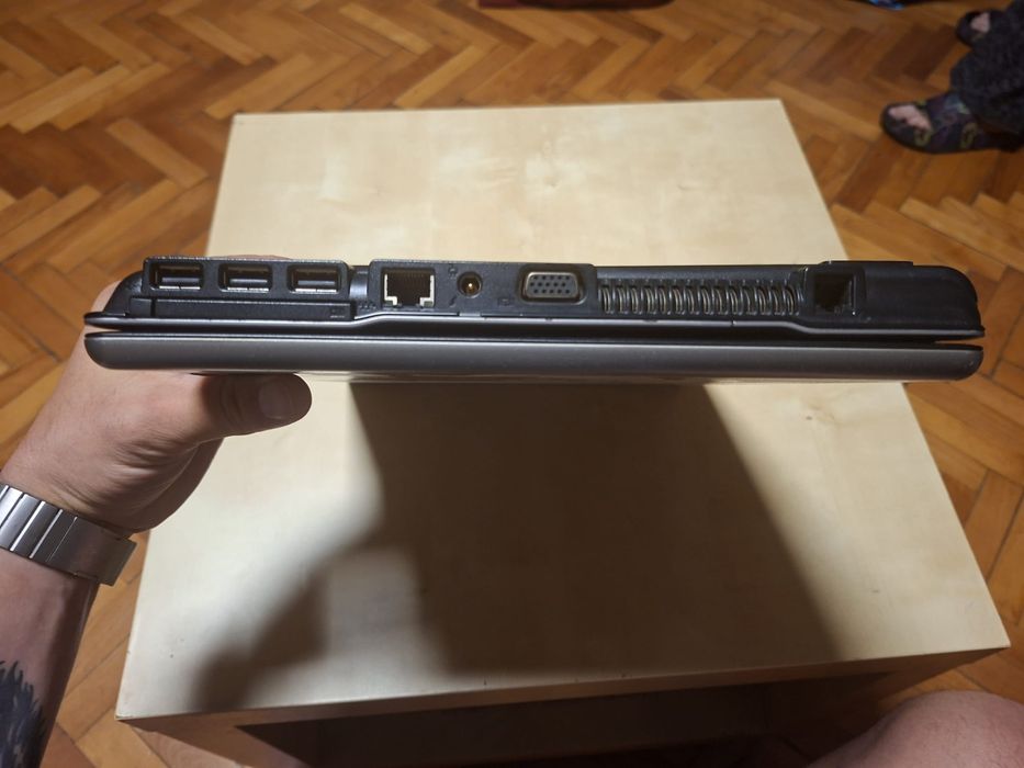 Laptop HP Compaq 6720s functional, hard schimbat cu SSD 200 GB