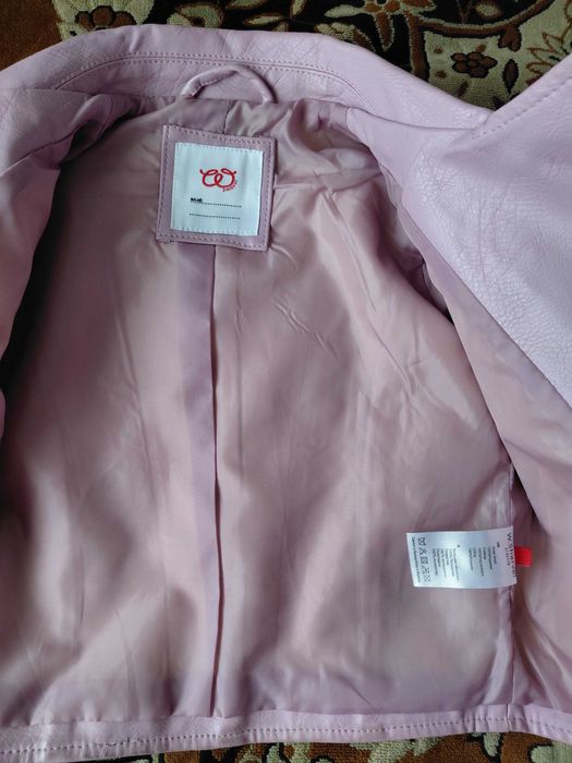 Продам кожанку на девочку