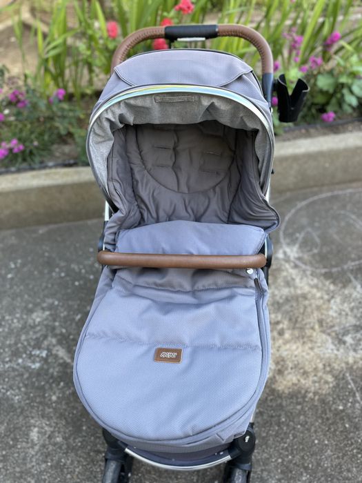 Пълен комплект бебешка количка Mamas & Papas Ocarro