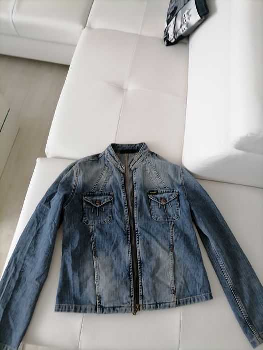 Vand geaca de blugi  Dama, sport fashion calitate gen tunica