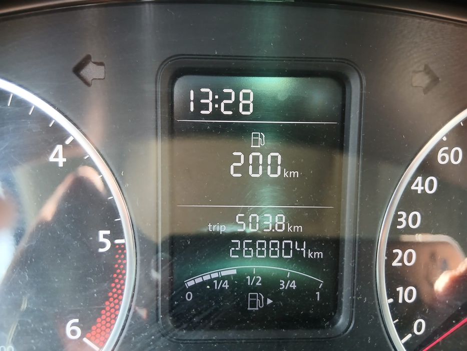VOLKSWAGEN Polo 2011 — imagine 3