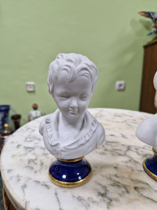 Чифт Уникални антикварни порцеланови бюстове Capodimonte