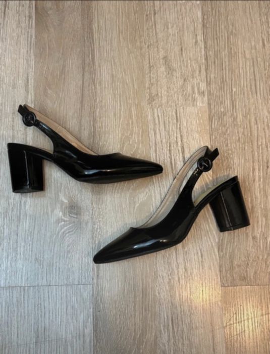 Pantofi din piele naturală lăcuită - Solo Dona