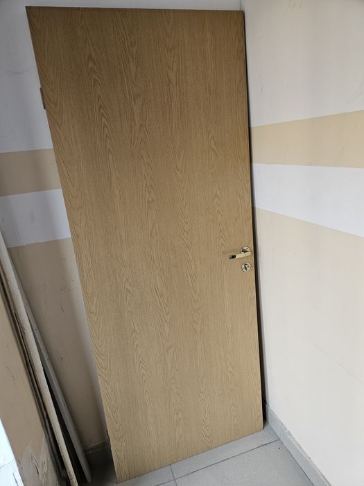 Дверь межкомнатная кабинетная с замком и ключем