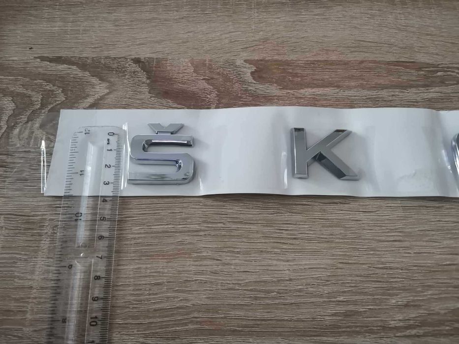 Skoda Шкода сребрист надпис голям размер