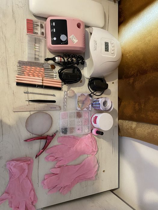 Set complet unghii cu gel + lampă UV LED + freză electrică