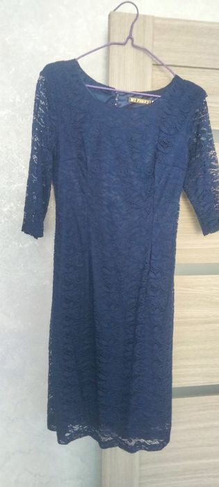 Продам платья размеры разные