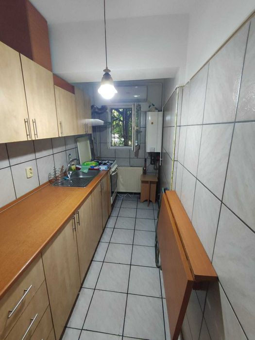 Proprietar, persoana fizică, particular vând sau închiriez garsonieră, centrală termică, Militari, la Metrou Gorjului, Lujerului, dec,str. Răsăritului