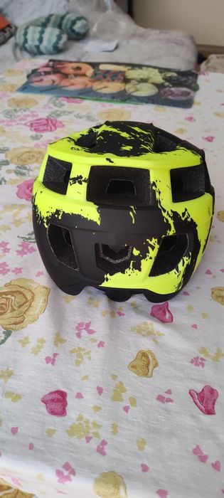 Продавам нова каска