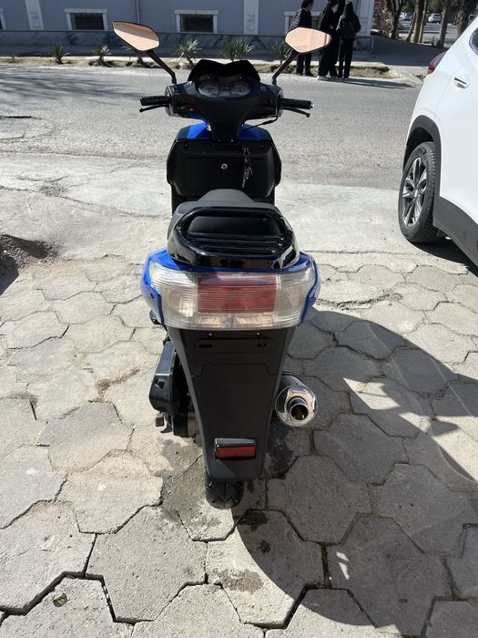 Продам скутер Li-fan lf50qt