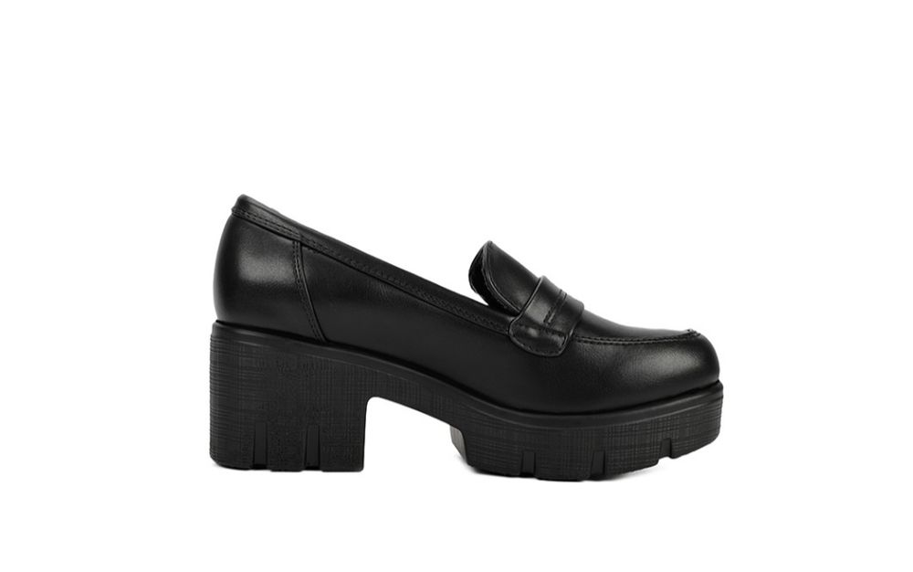 Продам туфли лоферы 36размер