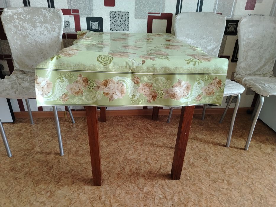 Продам стол 60 ×80