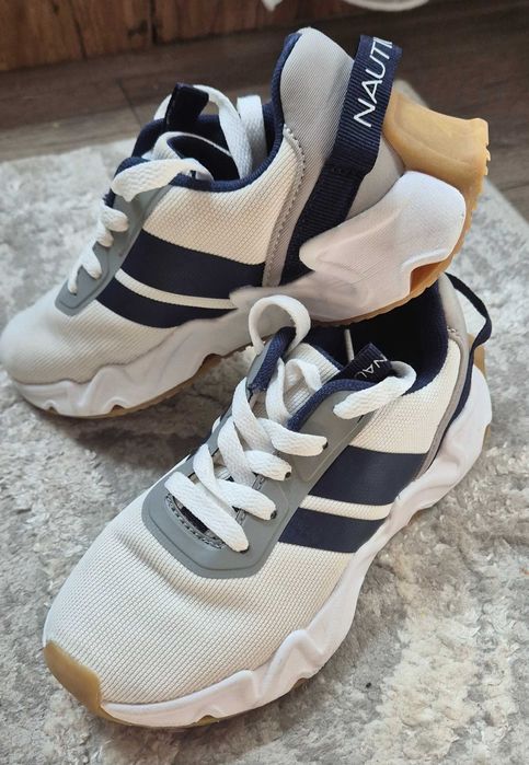Adidasi baieti Nautica nr 31