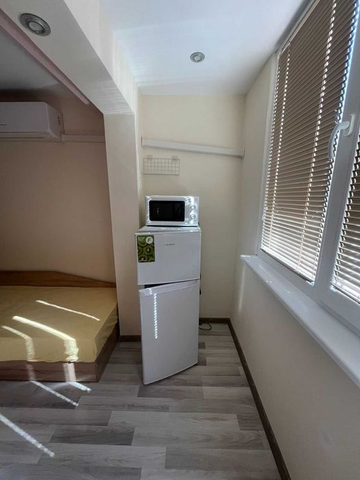 Дава се под наем Едностаен апартамент в Бургас, Меден рудник - зона А - 35 кв.м за 306 € - Снимка #4