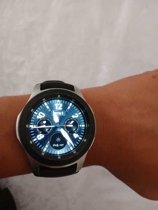 Samsung Galaxy Watch SM-R800