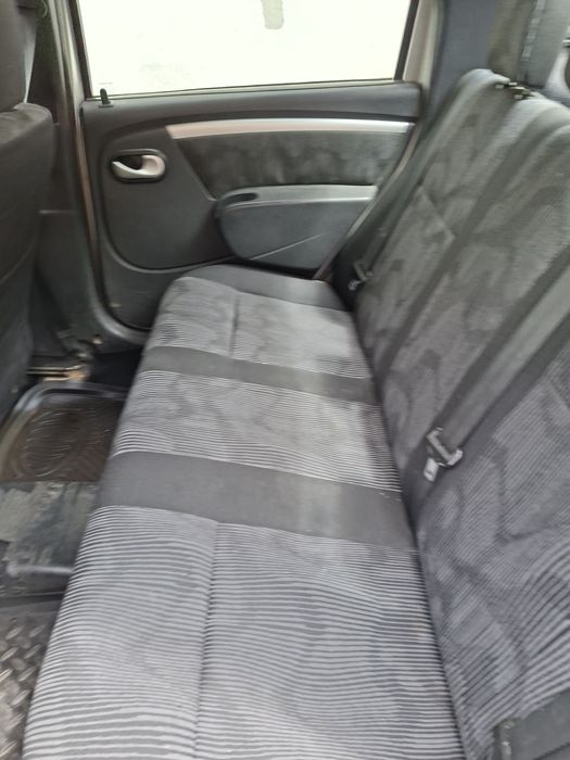 Dacia Logan 1.5 din 2010 1100 euro  negociabil