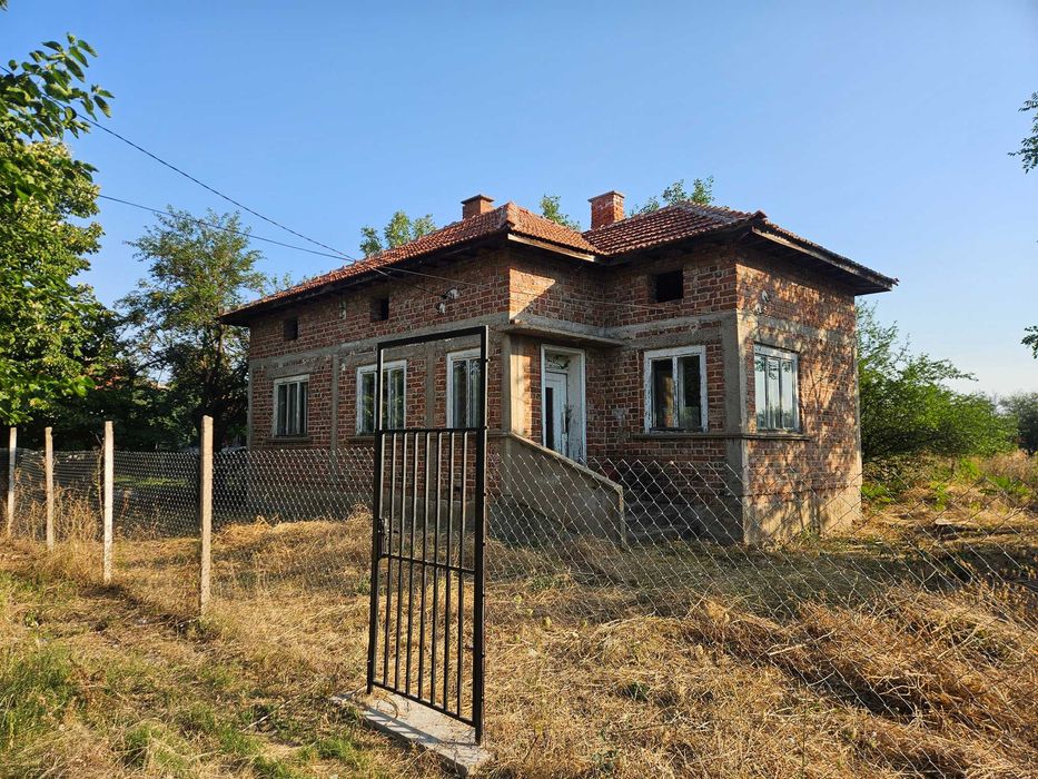 Едноетажна къща