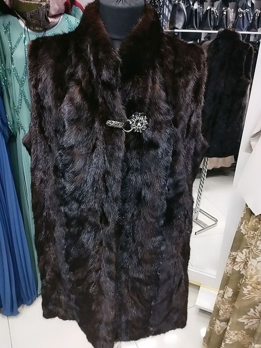 Жилетки норковые новые в наличии