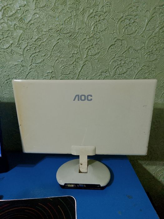 Монитор AOC за 13000 торг