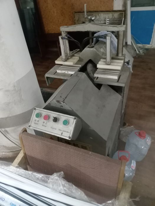 Продам станки по пластику