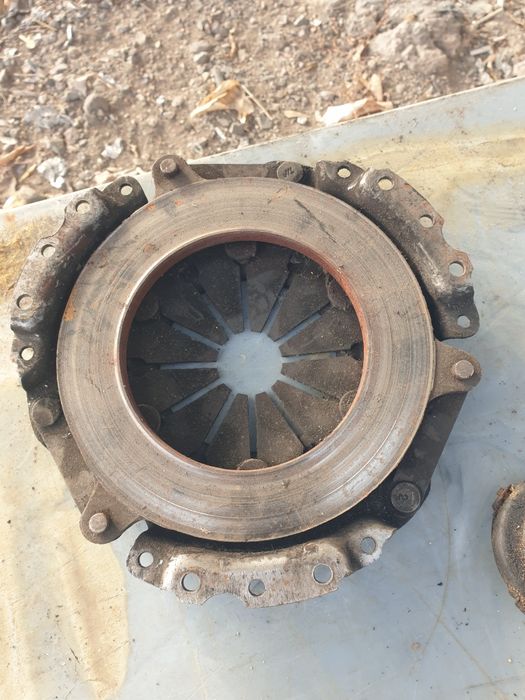 Запчасти на ВАЗ 11113 Ока