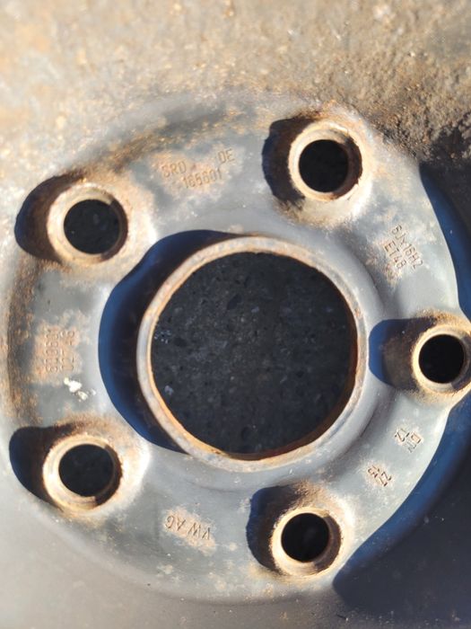 Set 5 aliaj Opel Corsa 175 65 14 și 4 jenti VW de tabla 205 55 16