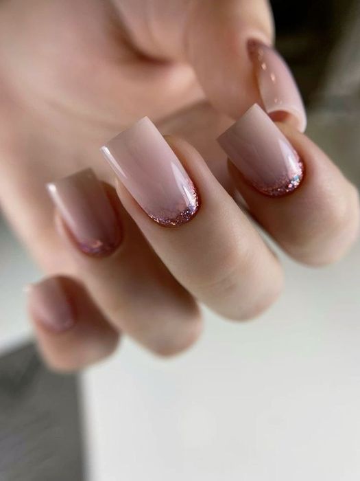 Наращивание ногтей  , маникюр, педикюр