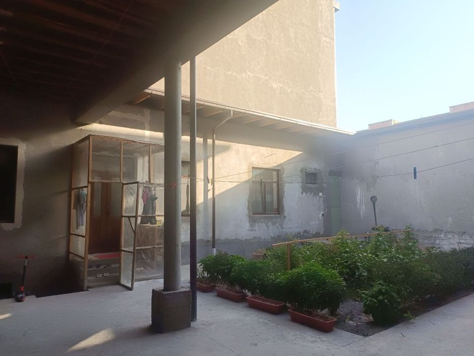 Угловой Участок под бизнес у дороги. Ko'chani ustida biznesga uglavoy.