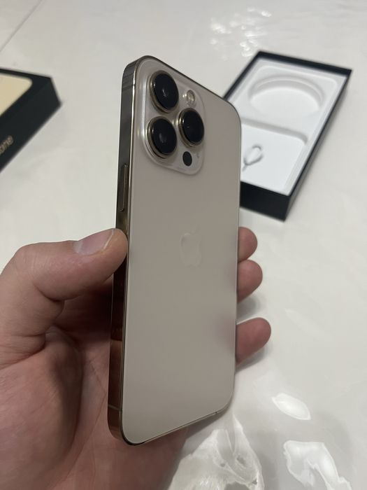 Продам айфон 13 Про