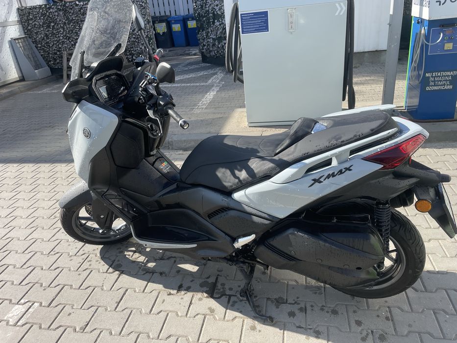 Yamaha XMAX 300 Tech Max+