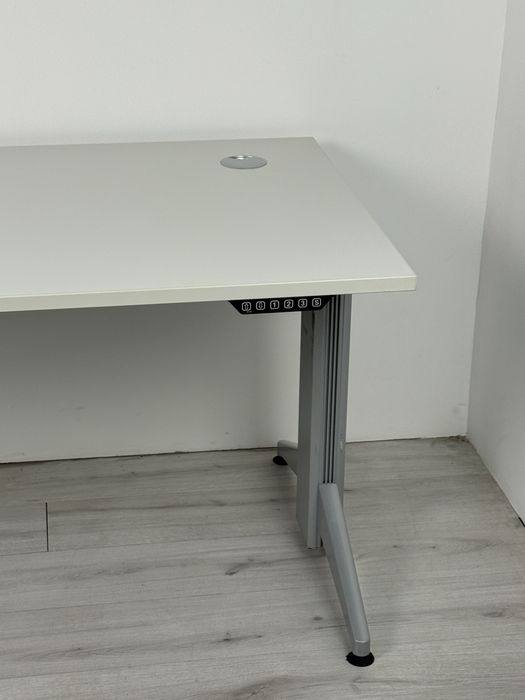 Немско бюро електрическо регулируемо за дома и офиса обзавеждане