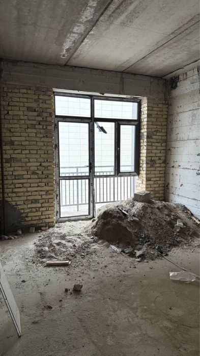 2 хонали 75кв.м². 5-қаватда 8 қаватли лифтли дом ор: Аэропорт