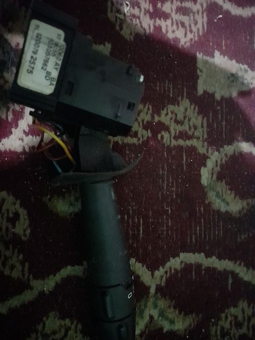 Зеркало,гитара на тирано