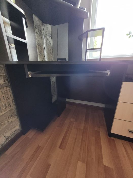 Стол для компьютера